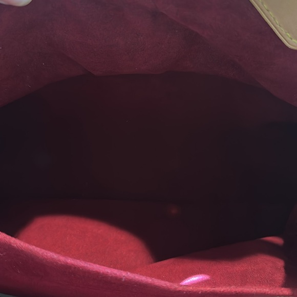 LOUIS VUITTON
Monogram Multicolor Ursula White - Picture 12 of 14